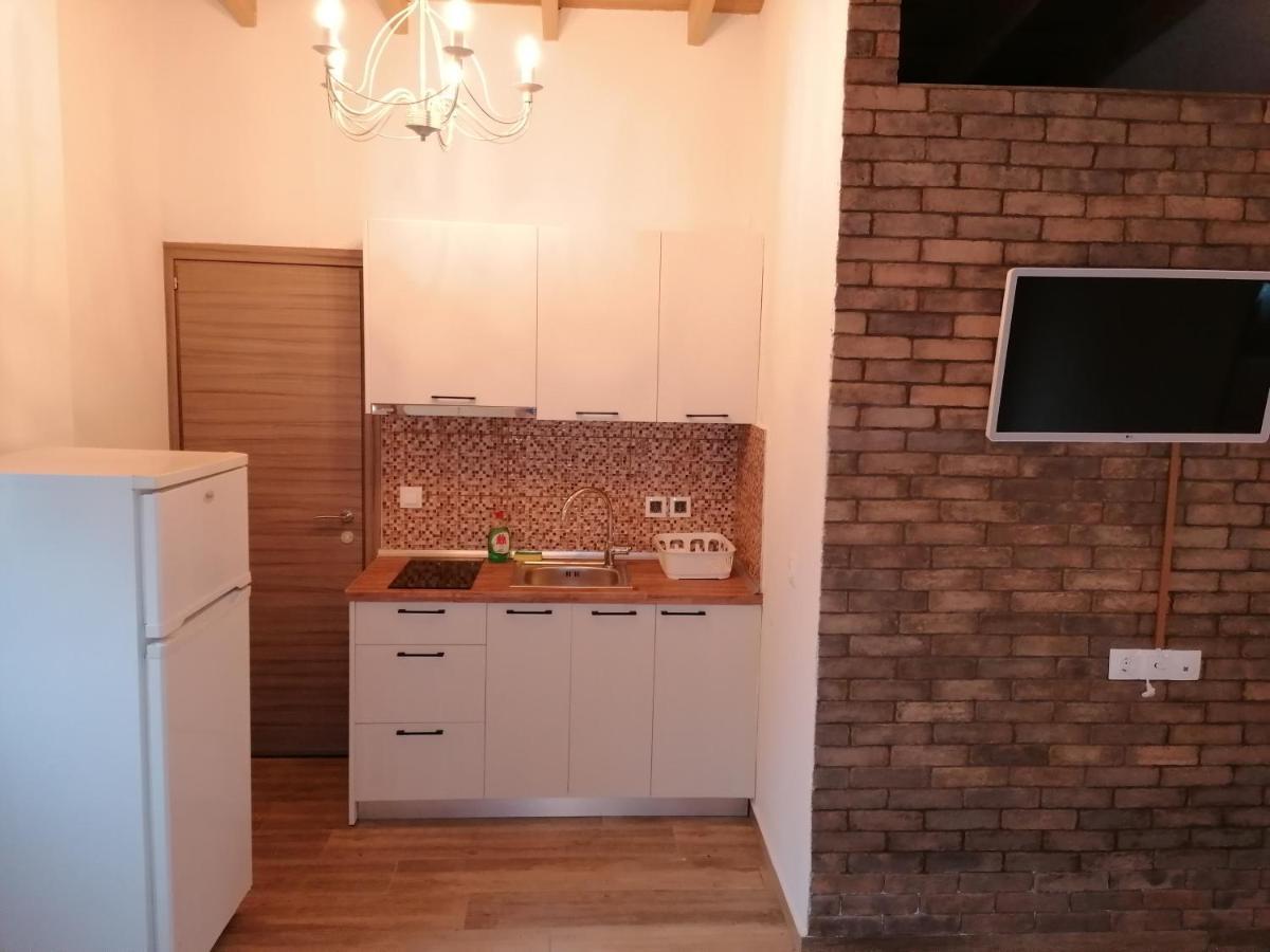 Willa Tiny House By The Sea Nea Skioni Zewnętrze zdjęcie