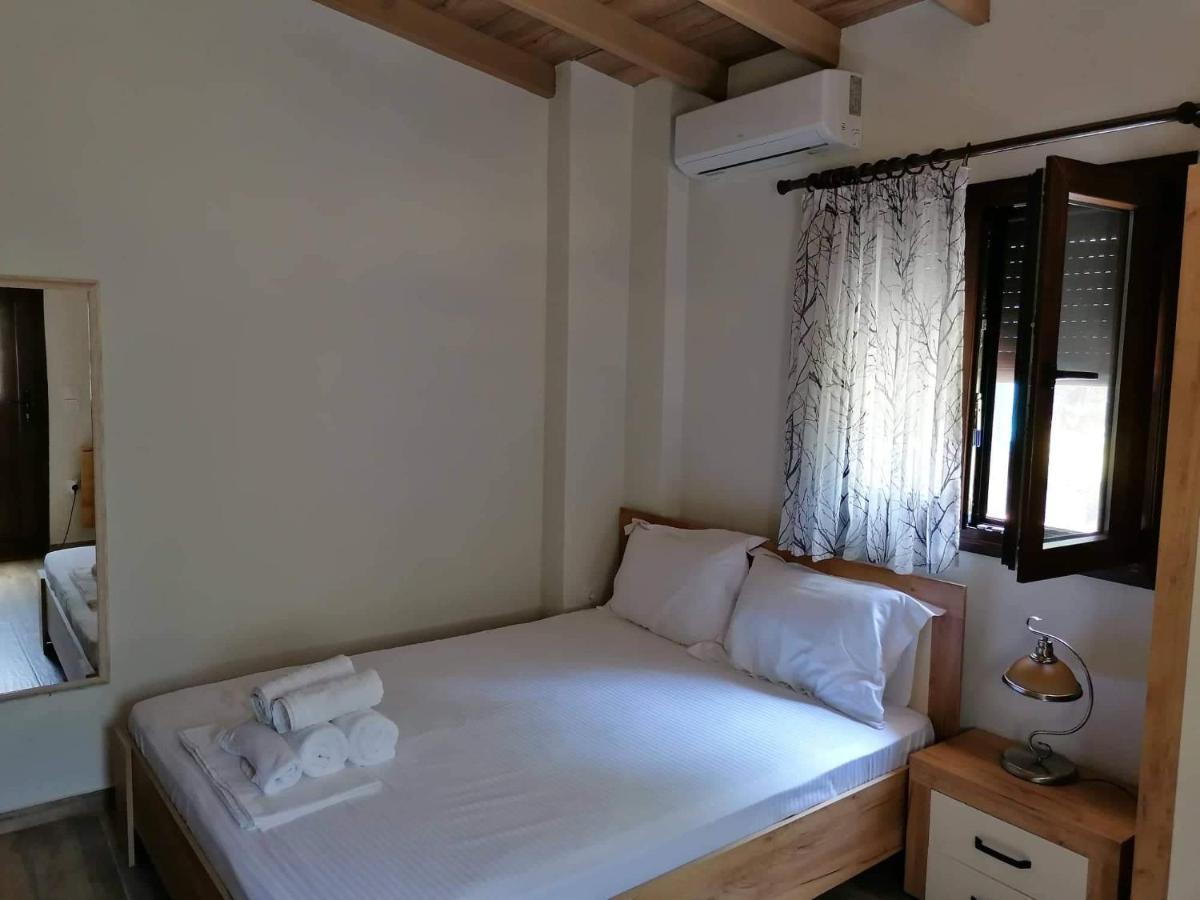 Willa Tiny House By The Sea Nea Skioni Zewnętrze zdjęcie