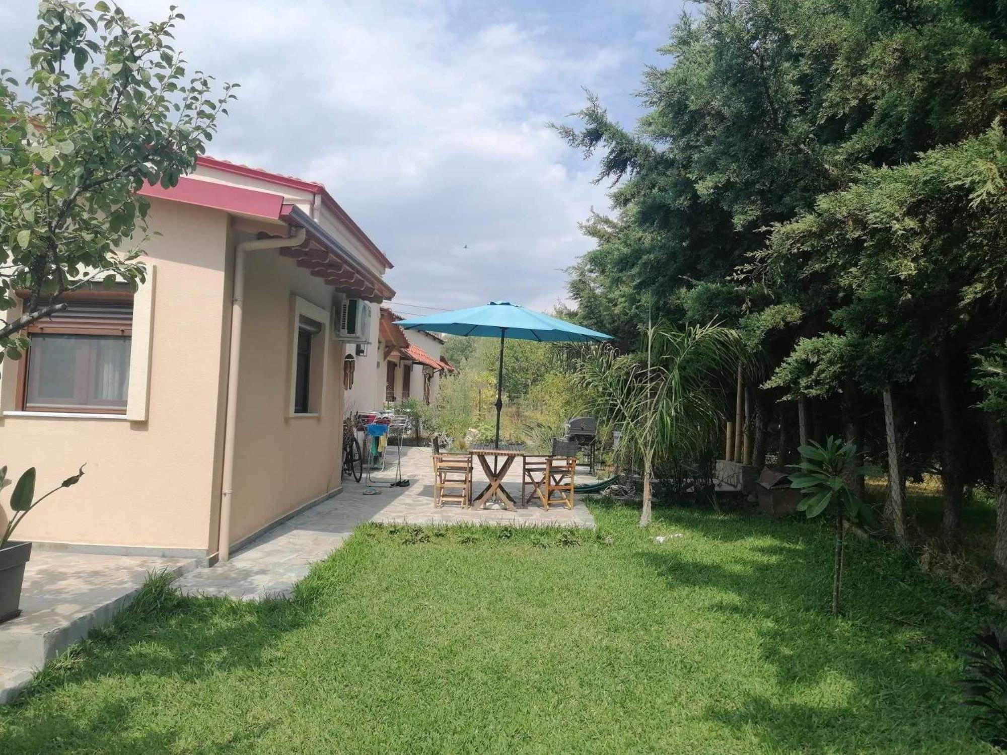 Willa Tiny House By The Sea Nea Skioni Zewnętrze zdjęcie
